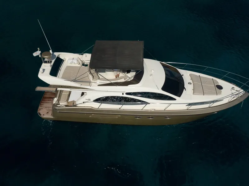 Azimut 46 – private Yachtcharter auf Zypern