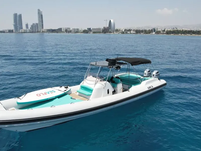 Sacs RIB 40 – private Yachtcharter auf Zypern