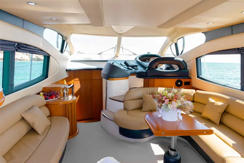 Azimut 46