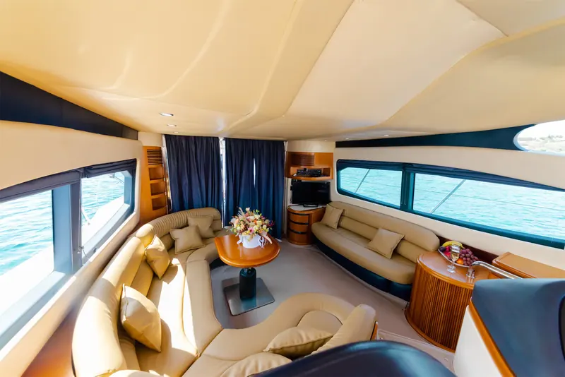 Azimut 46