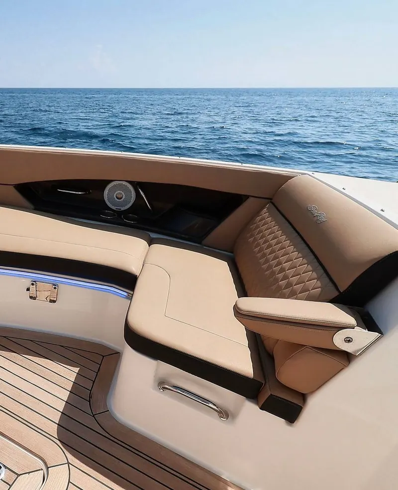 Sea Ray SLX350