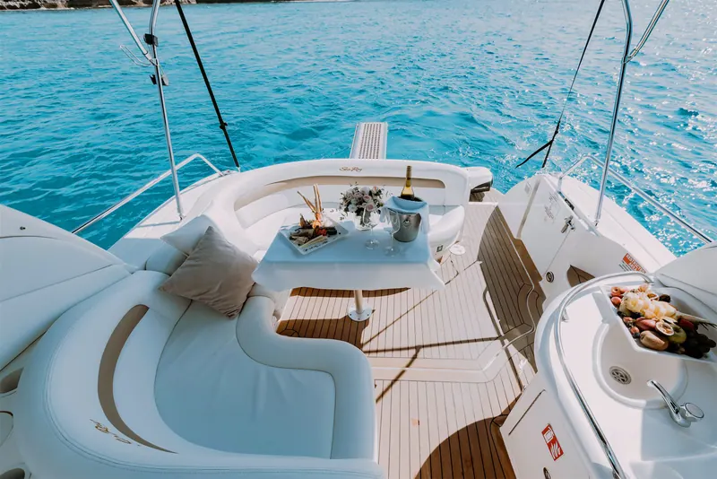 Sea Ray 375